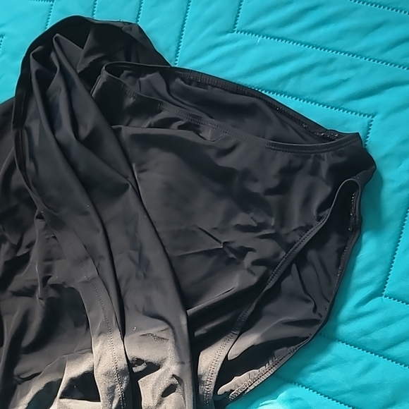 One piece swimdress - Picture 4 of 4